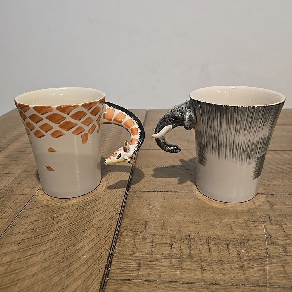 Pier 1 3D Giraffe Neck Elephant Handle Ceramic Mug Animal Print 16 Oz Set 2
